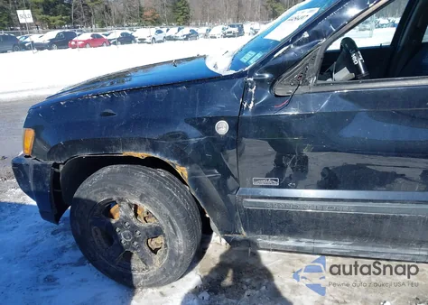 2007 Jeep Grand Cherokee Laredo z USA, uszkodzony, nr VIN 1J8HR48N97C697816